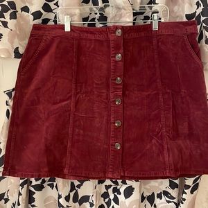 Corduroy wine color mini skirt, button-down front - NEW without tag